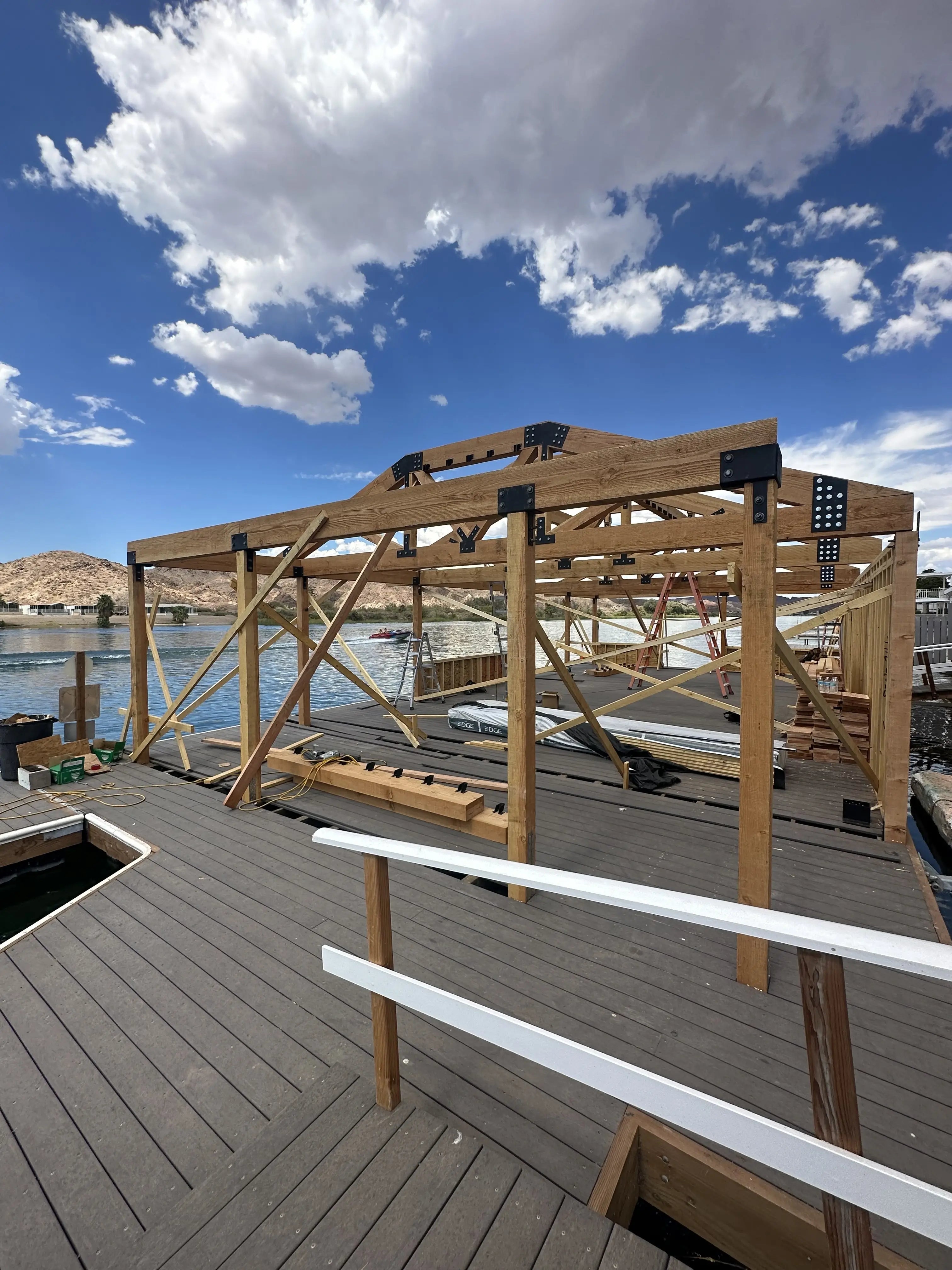 Roadrunner Resort Floating Dock Bar Beginning